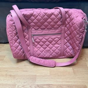 Vera Bradley lay flat duffel bag